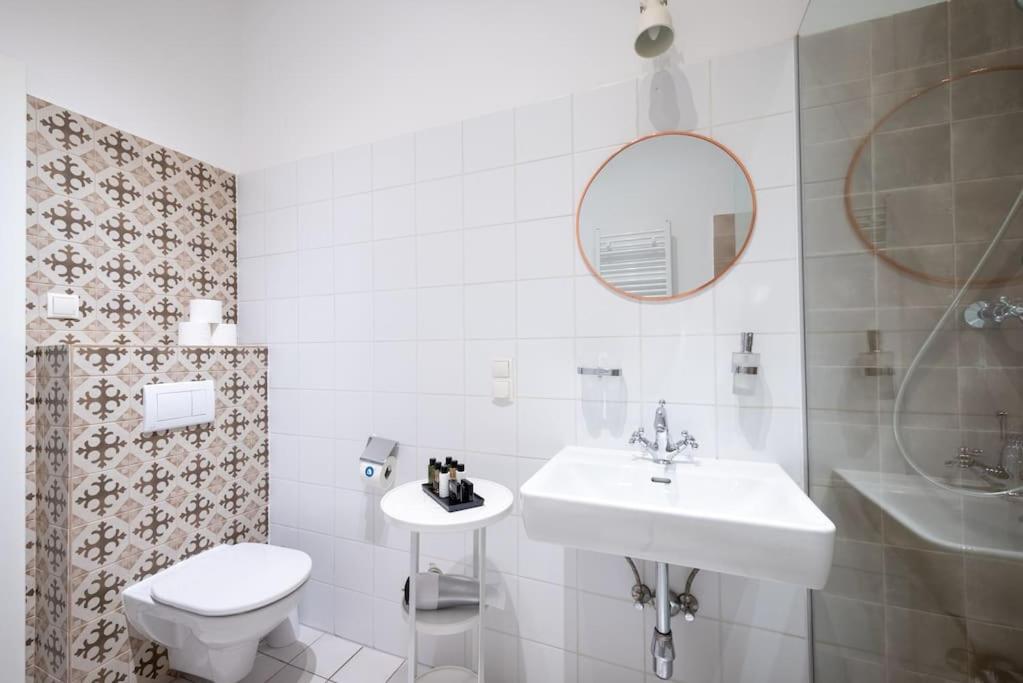 Sleek 1Br Flat Near Center By Hm Apartment Vienna Luaran gambar