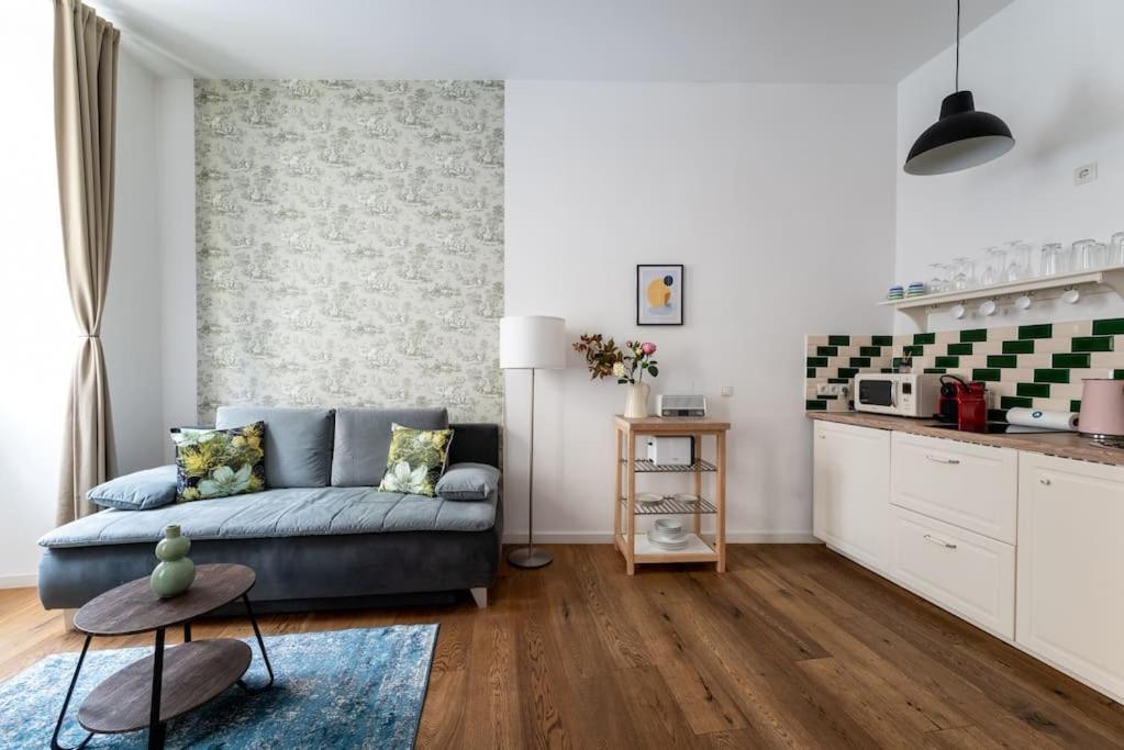 Sleek 1Br Flat Near Center By Hm Apartment Vienna Luaran gambar