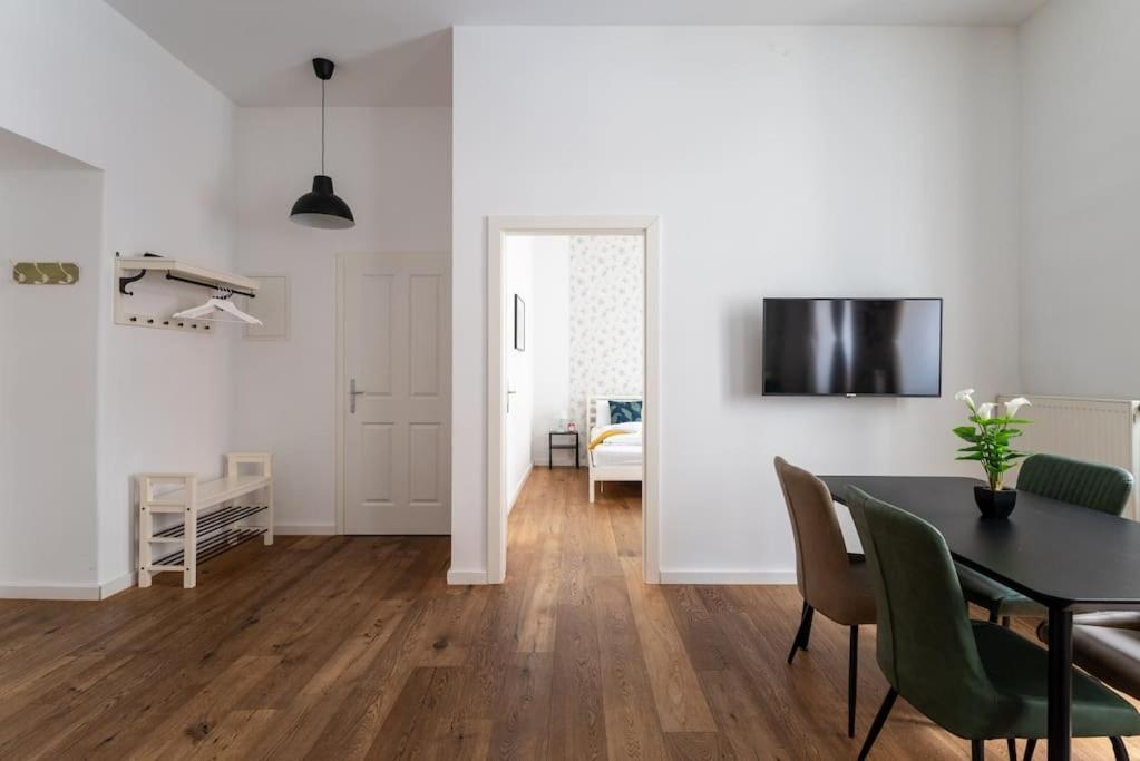 Sleek 1Br Flat Near Center By Hm Apartment Vienna Luaran gambar